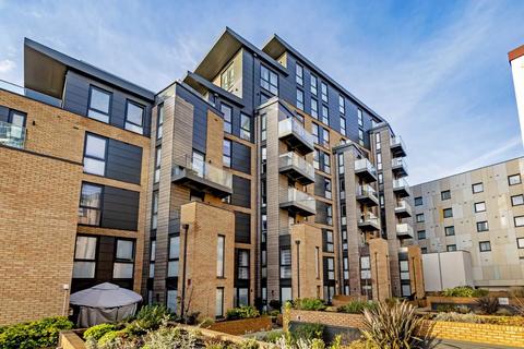 undefined, Baltic Avenue, Brentford TW8