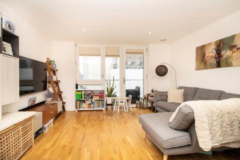 undefined, Baltic Avenue, Brentford TW8
