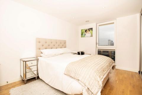 undefined, Baltic Avenue, Brentford TW8