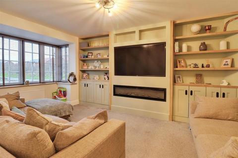 4 bedroom detached house for sale, Bickerton Close, Crewe