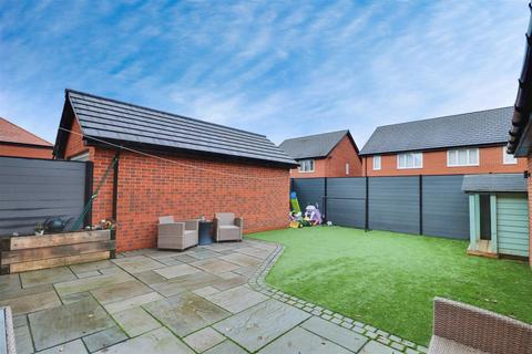 4 bedroom detached house for sale, Bickerton Close, Crewe