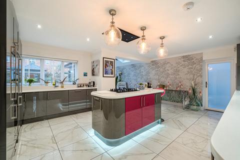 4 bedroom detached house for sale, Posthorses, Ashington, RH20