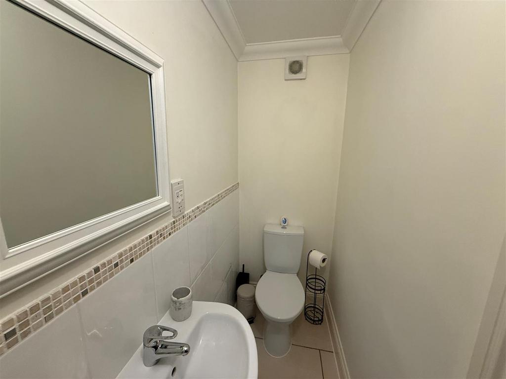 Photo 2.jpg