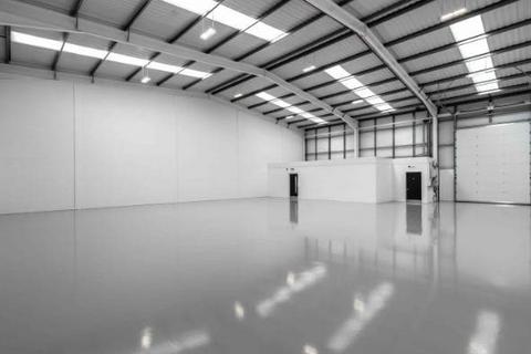 Warehouse to rent, Telford Way London W3 7XS