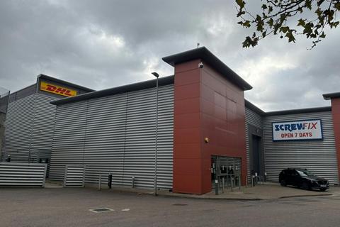 Showroom to rent, Surrey Canal Rd London SE14 5RW