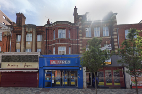 3 bedroom flat to rent, High Street, Wealdstone HA3