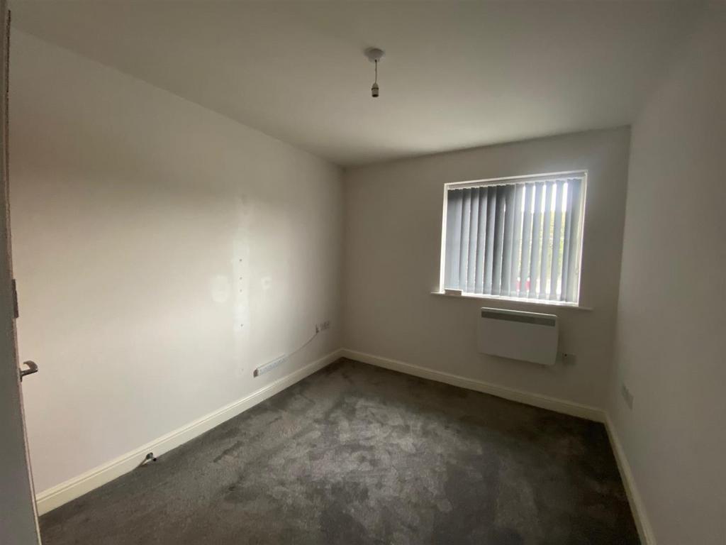 BEDROOM ONE 1.jpg