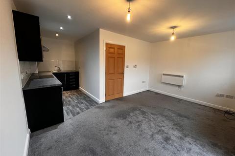 undefined, Longley Gardens, 148 Saddleworth Road, Greetland