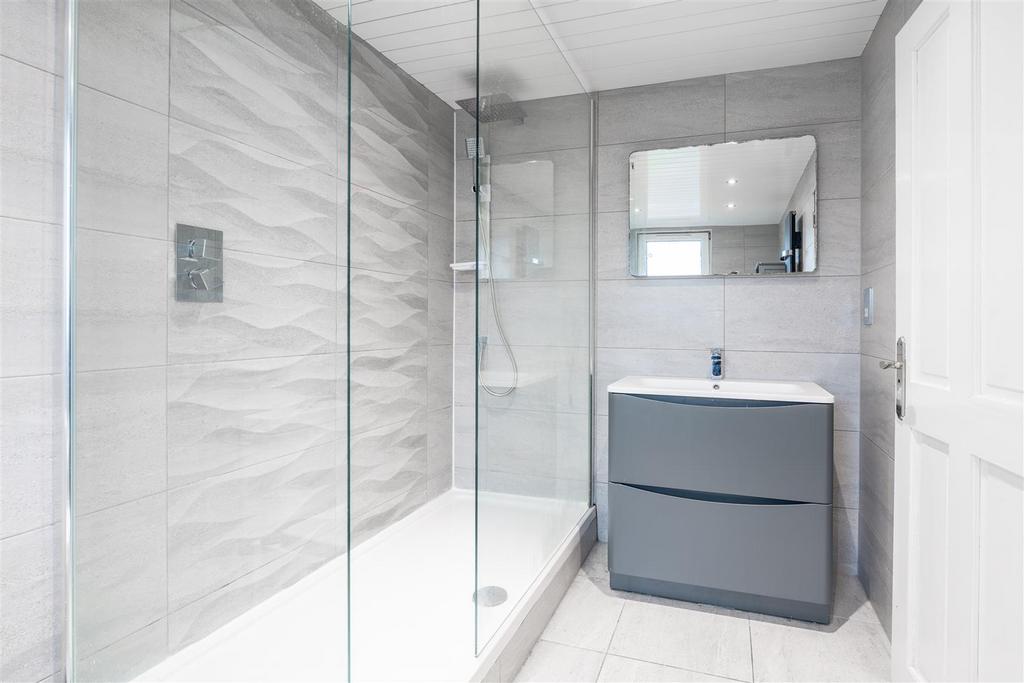 Bathroom-1.jpg