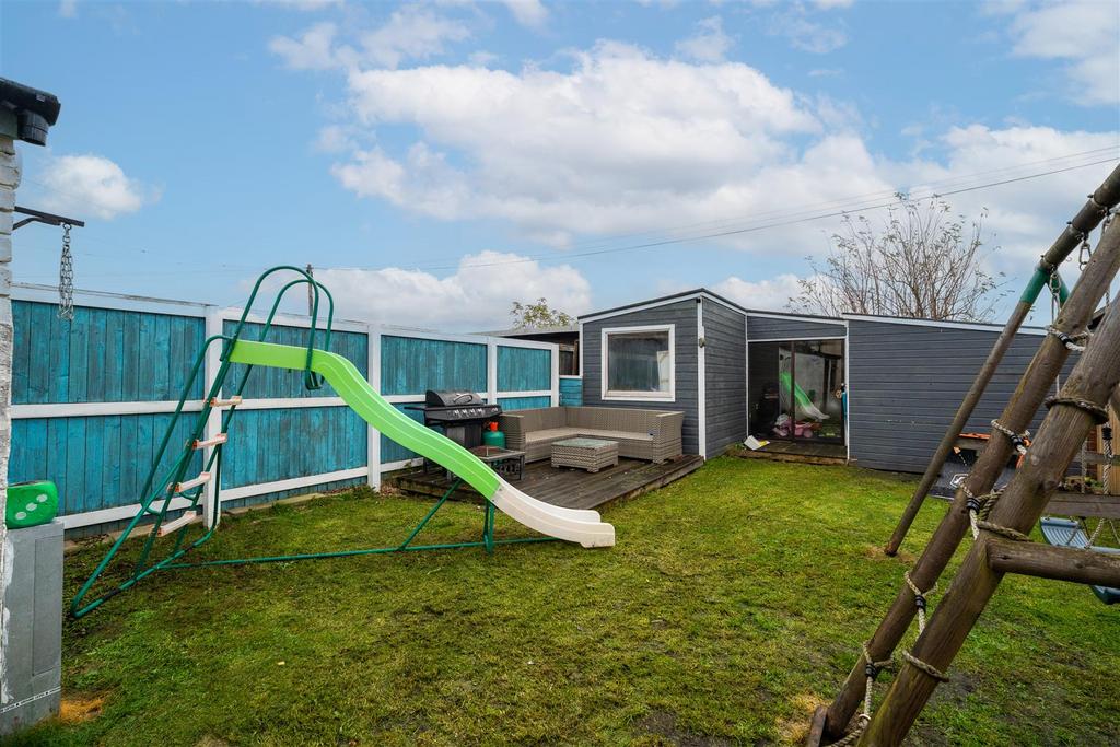 Rear.garden.2.jpg