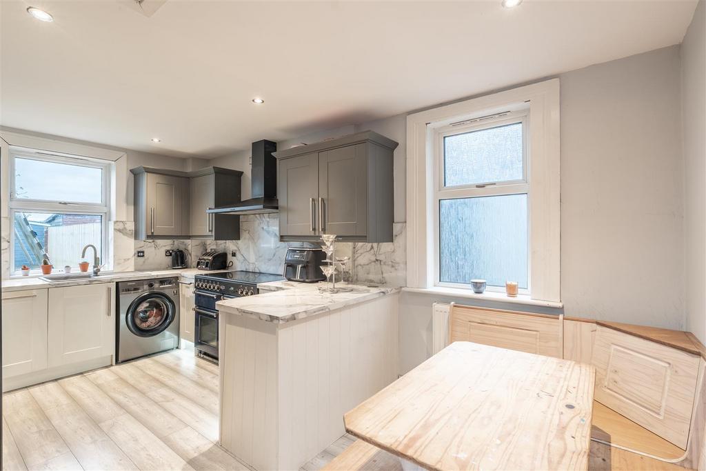 Kitchen-2.jpg
