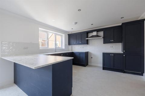 4 bedroom detached house for sale, Rectory Gardens, Worlingham NR34