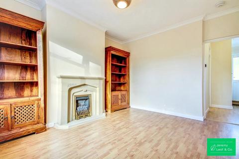 1 bedroom flat for sale, High Road, London