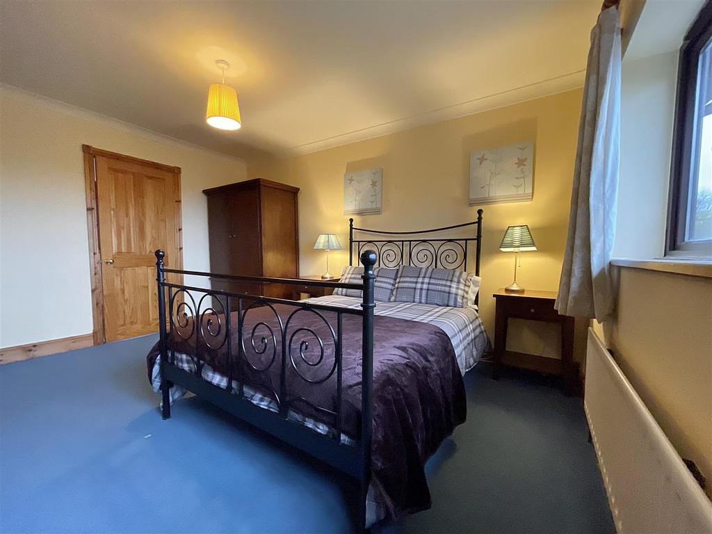 Fron Briallen bed 2.jpg