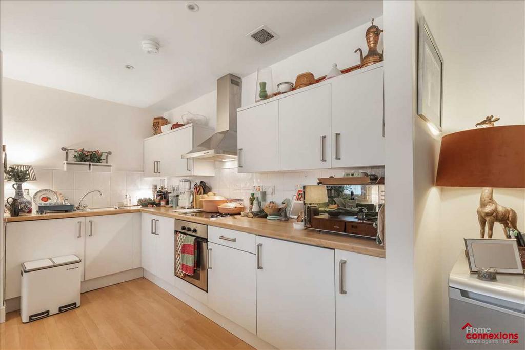Kitchen (2)