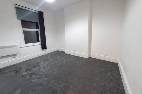 Studio to rent, Vaughan Road, Harrow, HA1