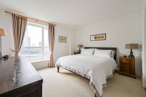 2 bedroom flat to rent, Berkeley Tower, Westferry Circus, Canary Wharf, London, E14