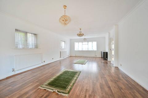 undefined, Mount Park Road, Ealing, London, W5