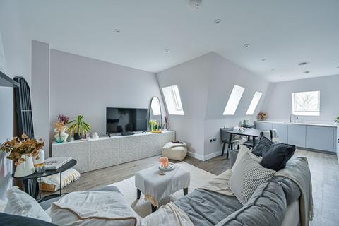 Ravenscar Road, Surbiton, SURBITON, KT6