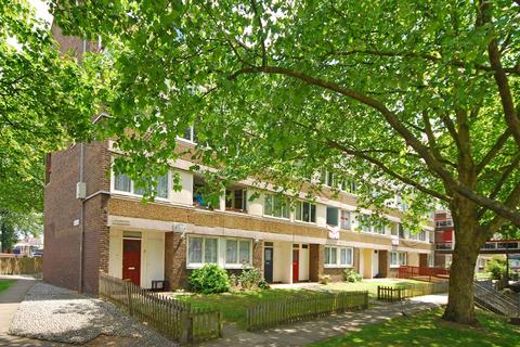 undefined, Burritt Road, Kingston, Kingston upon Thames, KT1