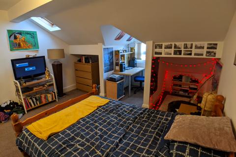 Derby Road, Manchester M14