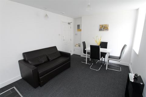 1 bedroom flat to rent, 6 Woodfield Road, Blackpool