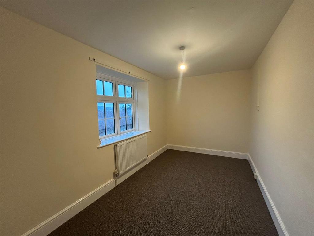 Whats App Image 2025-11-18 at 16.30.57 (3).jpeg