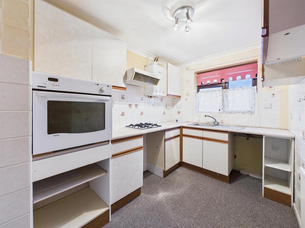 Kitchen: