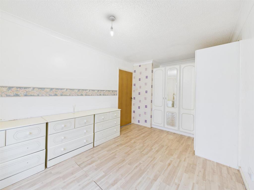 Bedroom: