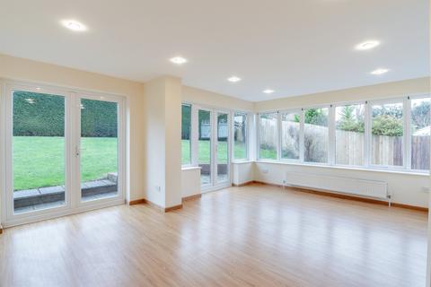 5 bedroom detached house for sale, Maddox Close, Osbaston, Monmouth