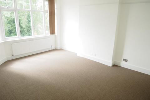 2 bedroom maisonette to rent, Myddelton Close
