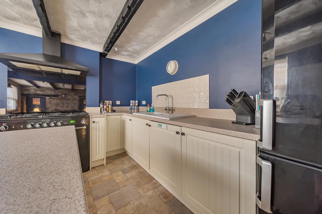 Kitchen 3