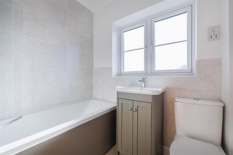 3 bedroom semi-detached house for sale, Rectory Gardens, Worlingham NR34