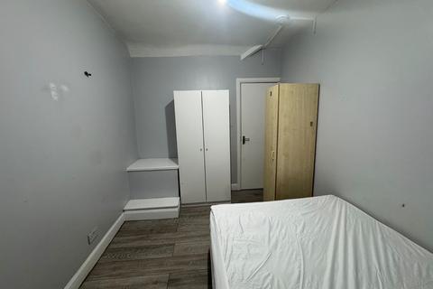 undefined, Bruce grove, London N17