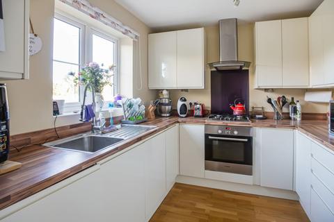 3 bedroom terraced house for sale, Poole Road, Malmesbury, SN16
