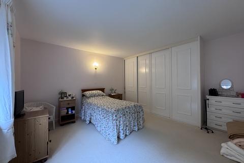 2 bedroom flat for sale, Flat 1, Cyprus Court, Exmouth, EX8