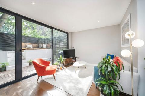 undefined, St. Stephens Avenue, London W12