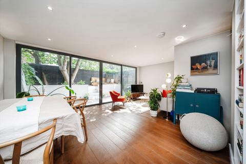 undefined, St. Stephens Avenue, London W12