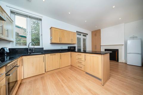 undefined, Kingsley Avenue, London W13
