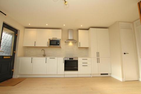 undefined, Viewfield Close, Kenton