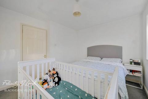 2 bedroom terraced house for sale, Napier Court, London SE12