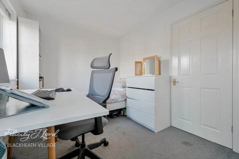 2 bedroom terraced house for sale, Napier Court, London SE12