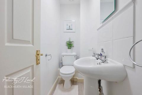 2 bedroom terraced house for sale, Napier Court, London SE12