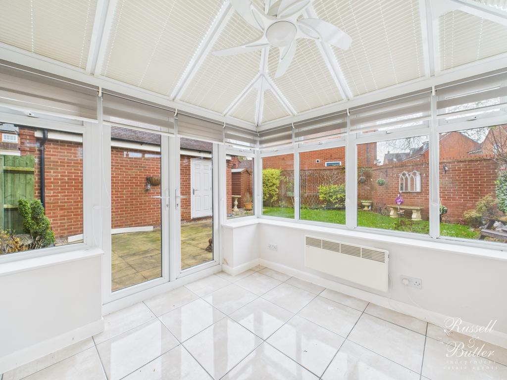 Cam02127 g0 pr0366 still020