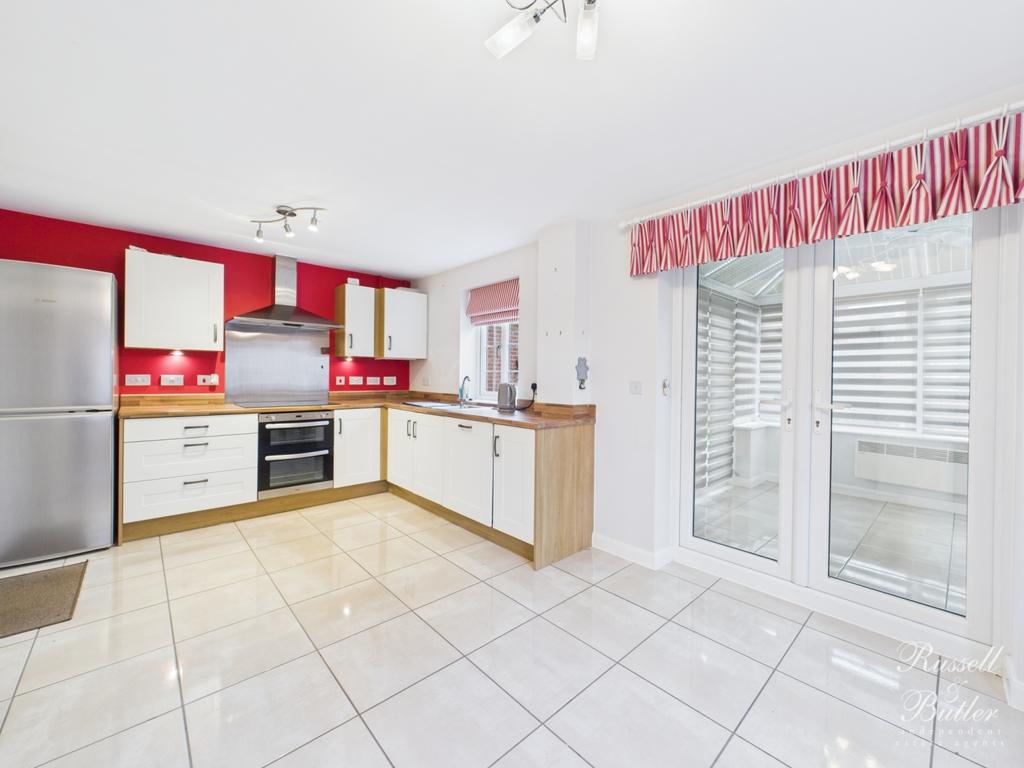 Cam02127 g0 pr0366 still012