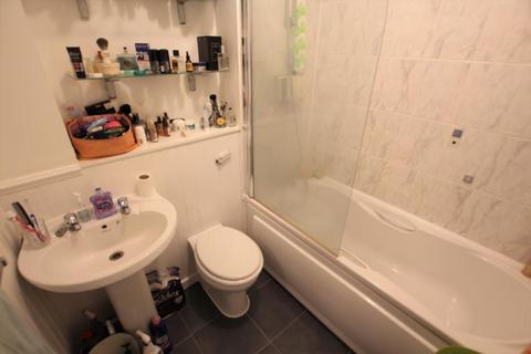 undefined, The Rowans, Woking GU22