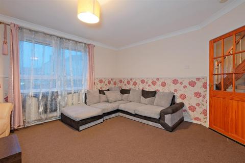3 bedroom terraced house for sale, North Calder Drive, Airdrie