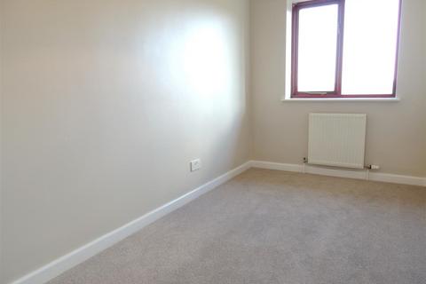 undefined, Hicking Court, Kingswood, Bristol