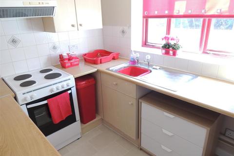 undefined, Hicking Court, Kingswood, Bristol