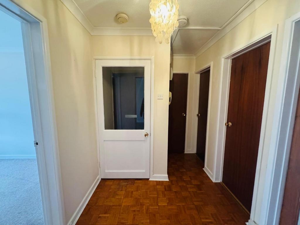 Hallway 1.1.jpeg
